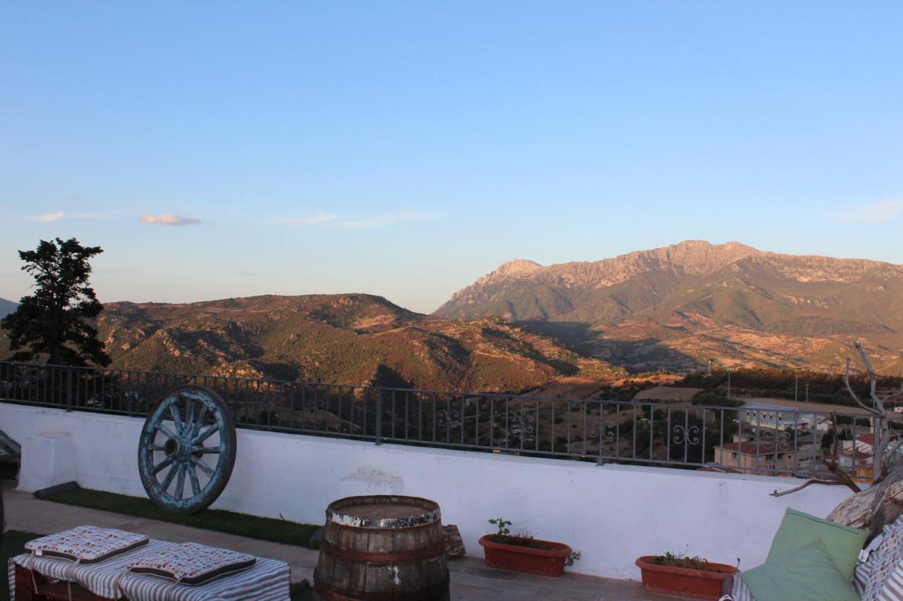 B&B Il Portico Orgosolo Dış mekan fotoğraf